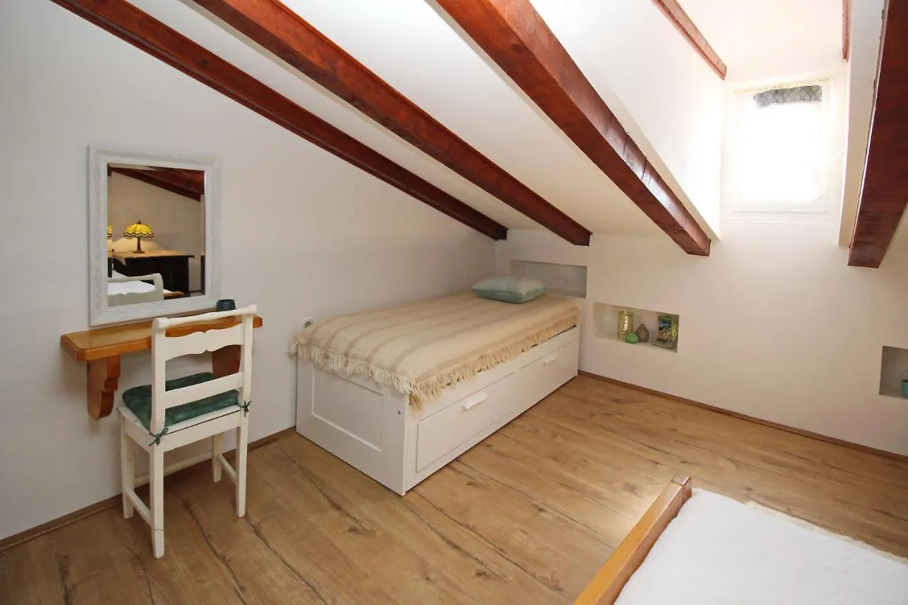 Apartment Fantasy Baska  Croatia