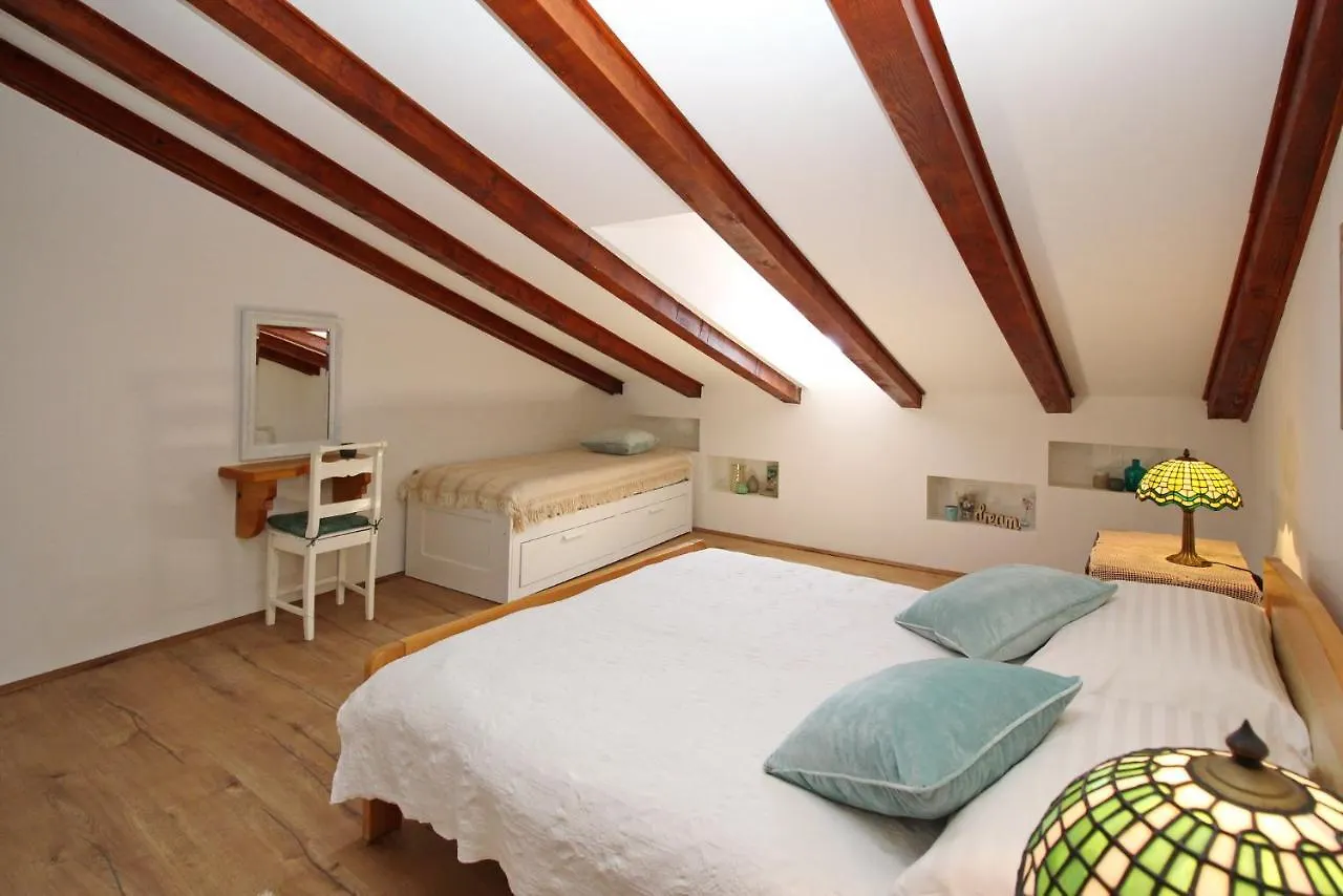 Apartment Fantasy Baska   Baska (Krk)